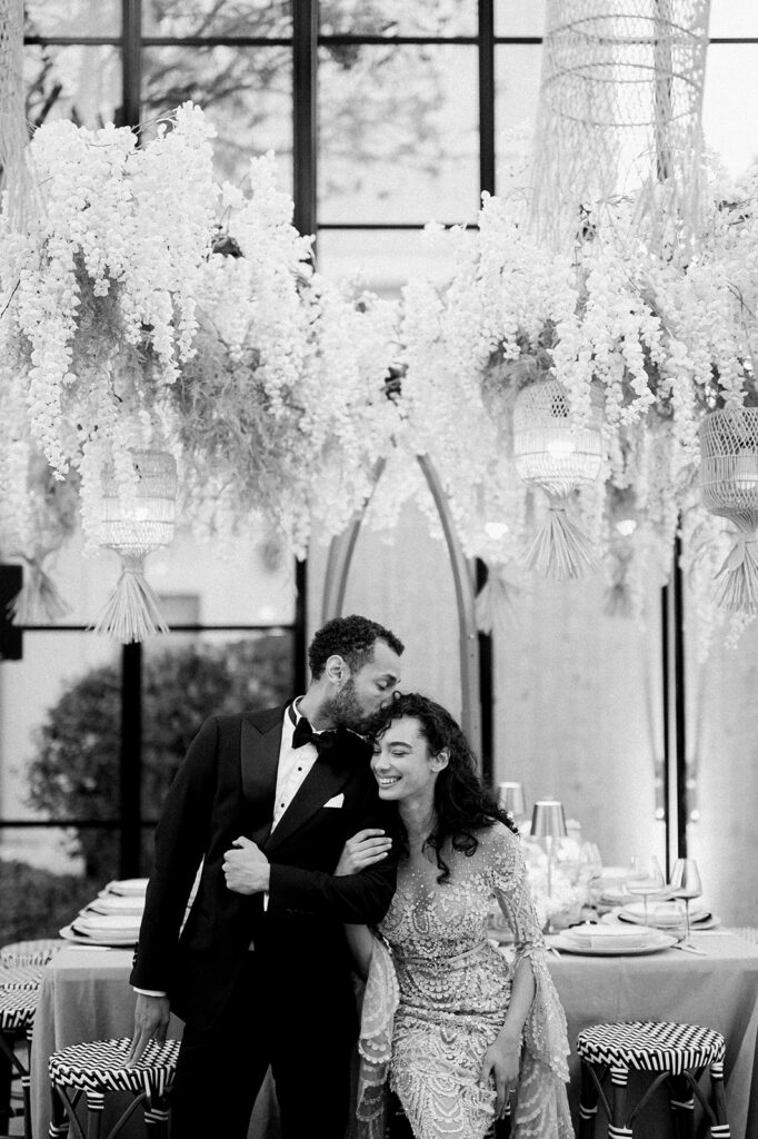 For the Reference Masterclass 2024, six duos of wedding planners and photographers from Dubai, the United States, Portugal, and France had the unique opportunity to collaborate with professional model couples at iconic Provence locations like the luxury hotel Crillon le Brave and the Château de la Tour Vaucros. With Floresie creating stunning floral decor within a glasshouse provided by Be Lounge, the participants enjoyed luxurious dining and a glamorous gala night. The jury, featuring experts from Wedding Sparrow, Magnolia Rouge, Albe Editions, and Reference, awarded prizes after a highly competitive showcase.